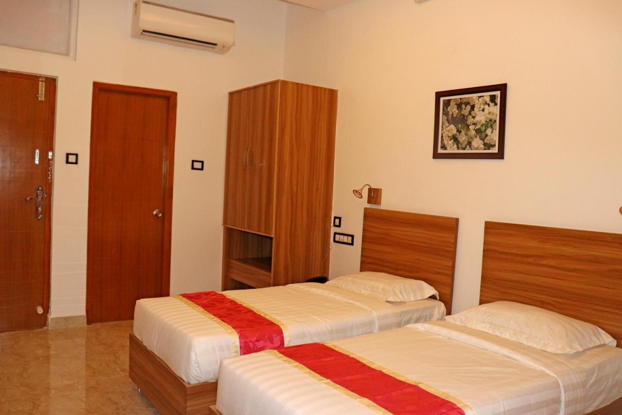 Gulnaar Guest House Chennai Dış mekan fotoğraf